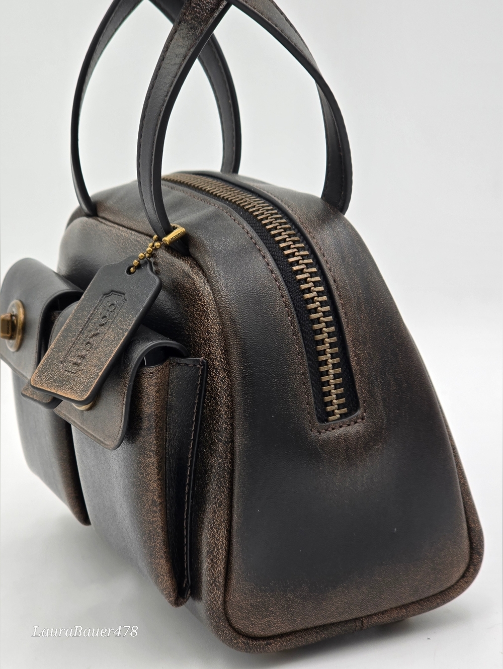 💥NWT💥Coach Twin Turnlock 20, Loved Leather - Picture 2 of 16